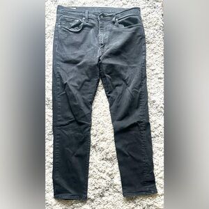 Levi's Black Skinny Jeans with Sleek Design